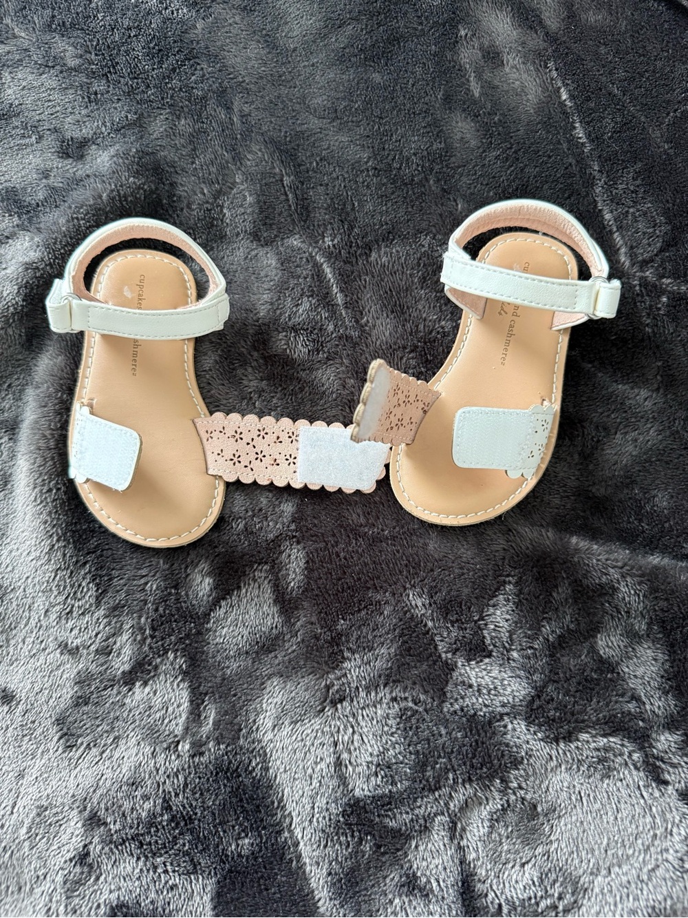 cupcakes & cashmere Kids Cream Scalloped Laser-Cut Sandals - Picture 6 of 8